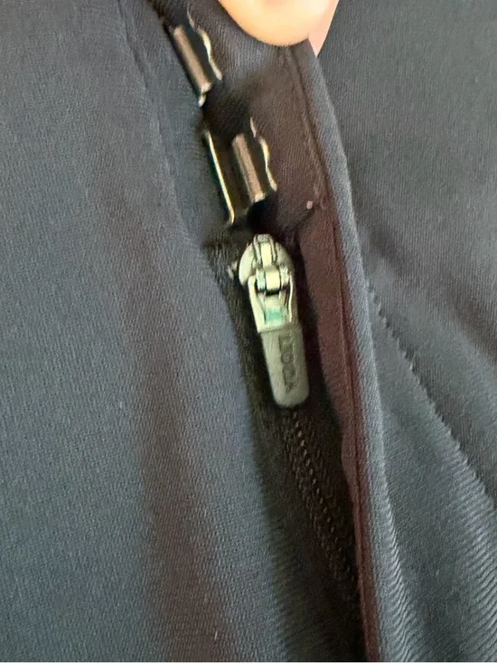 Vuori Pants Women Sz S Black Meta Wide Leg Trouser Stretch Pintuck Office EUC - Picture 7 of 16